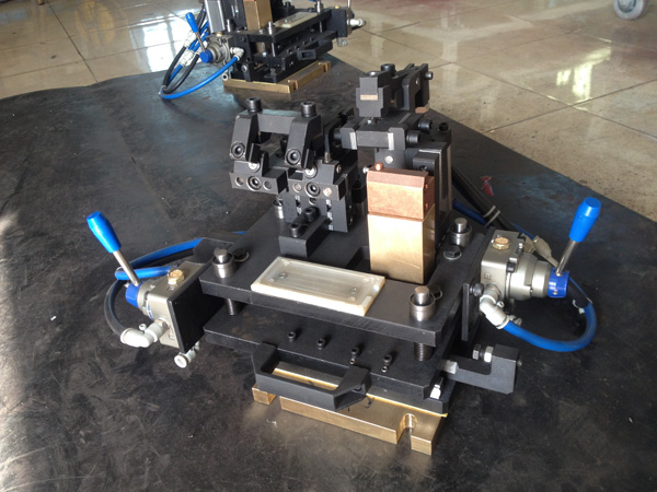 安嘉中頻逆變式凸焊機奇昊汽車系統現場案例