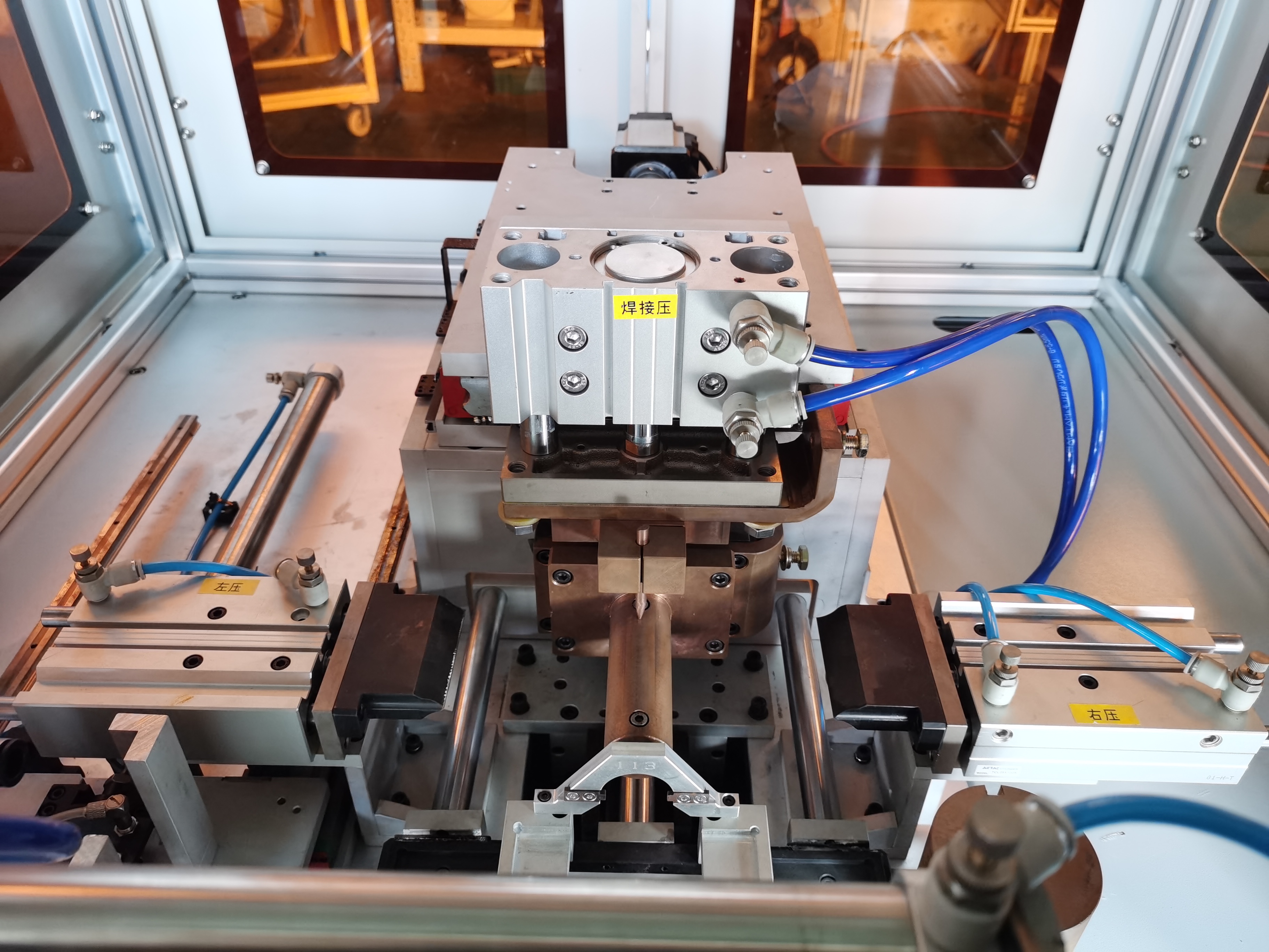 吸塵器濾網自動點焊機定制項目介紹